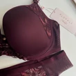 Kép 2/5 - Triumph Freesia Florale WP melltartó - Burgundy