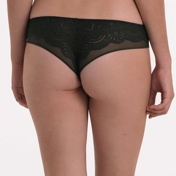 Anita Rosa Faia Selma braziltanga - Jungle