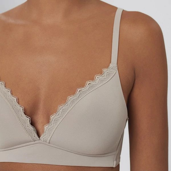 Esprit Soft Fit merevítő nélküli melltartó - Taupe