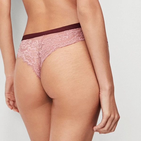 Gisela háromszög csipke bralette szett díszdobozban