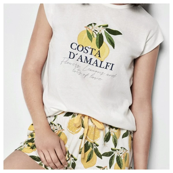 Gisela Amalfi rövid pizsama