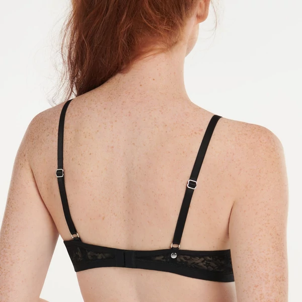 Lisca Cheek Smooth merevítő nélküli push up melltartó - fekete