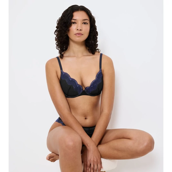 Triumph Comfort Glam WHU