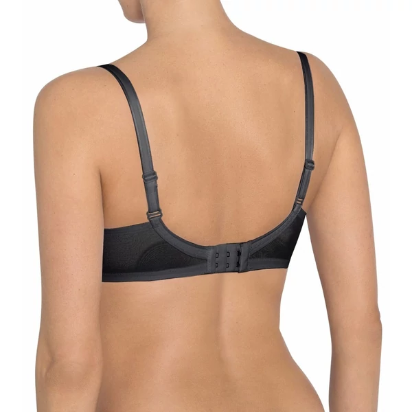 Triumph Beauty-Full Essential WP